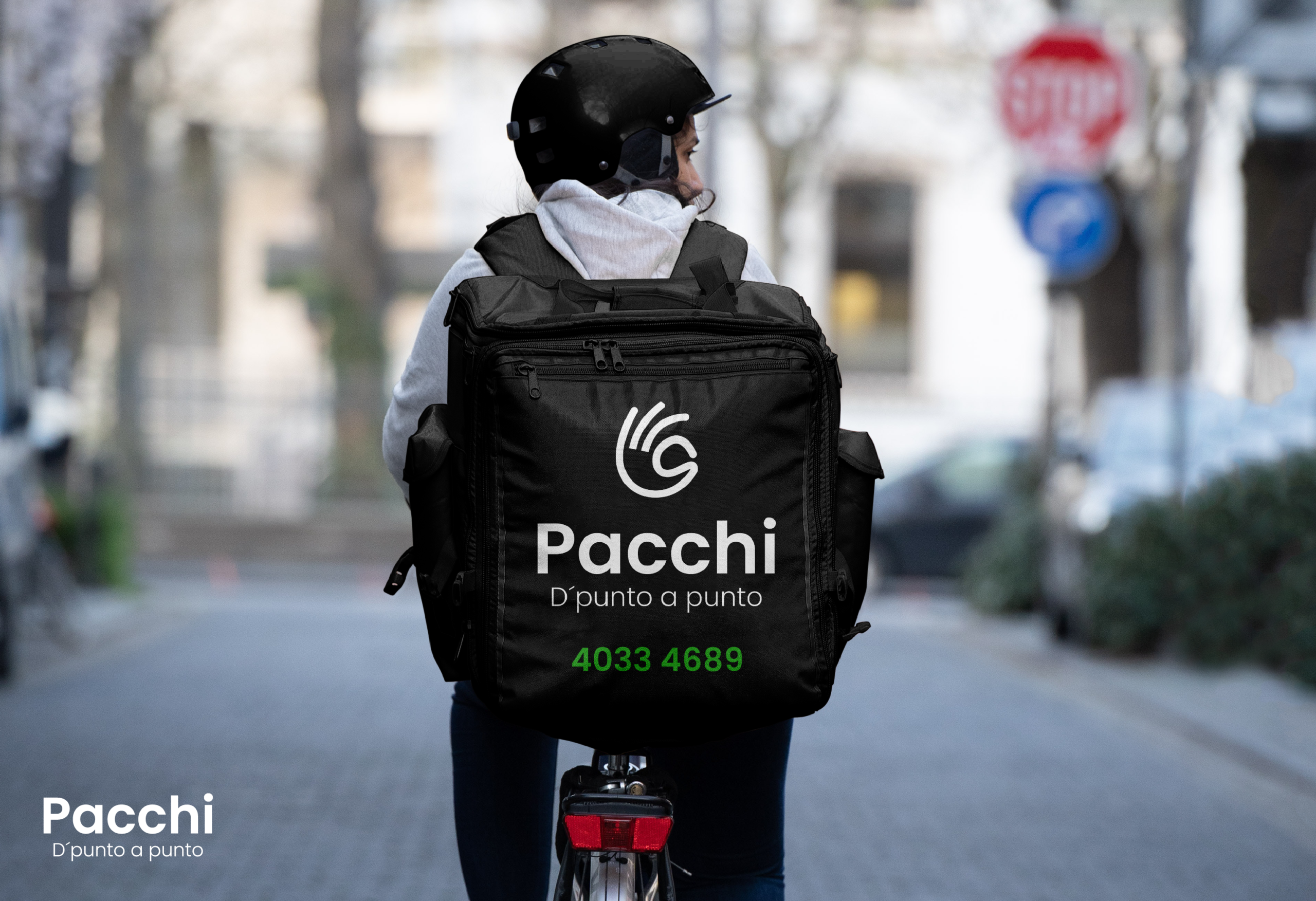 First image: Pacchi Costa Rica Messenger with a bag.